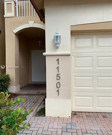 3rd image of 11501 NW 68th Ter