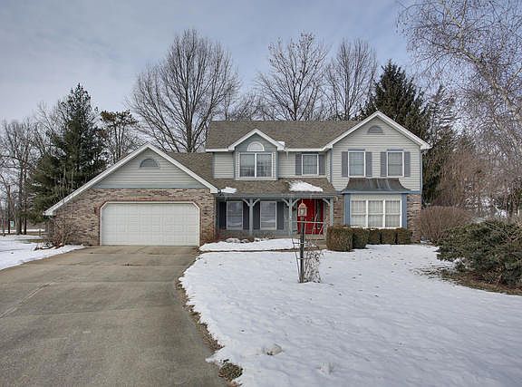 2nd image of 105 Woodcreek Ct