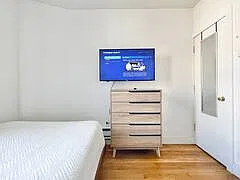 4 bed, 4.0 bath, 1100 sqft, $1,030 — Photo 3