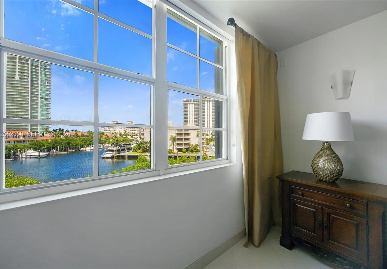 The Yacht Club At Aventura — Photo 3