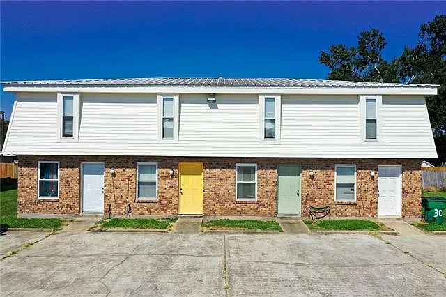 1732 Carrollwood Dr — Photo 1