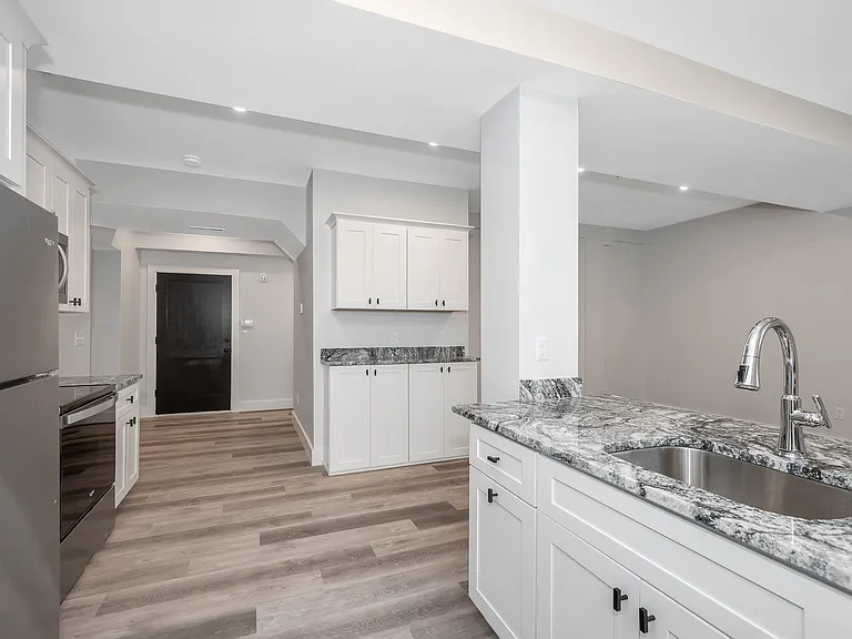 72-74 Boisvert St #4 — Photo 6