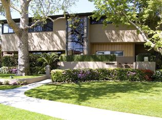 10005 Tikita Pl, North Hollywood, CA 91602