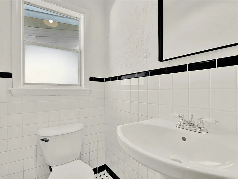 1614 N Osceola Ave — Photo 16