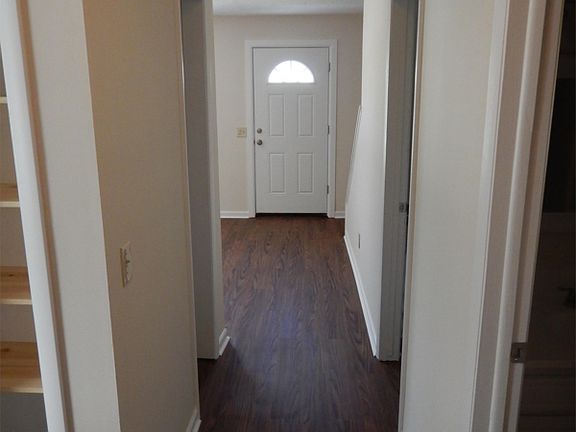 5th image of 932 Dawn Ct #2