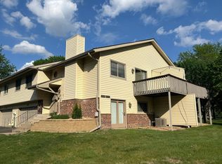 6640 Falstaff Rd, Woodbury, MN 55125