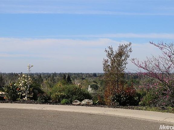 5th image of 520 Fort Rock Ct