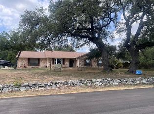 111 Pecan Dr, Mountain City, TX 78610