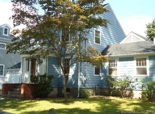 127 Smith St, Fairfield, CT 06824