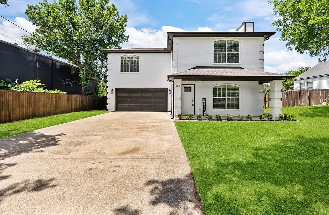 4 bed, 2.5 bath, 1738 sqft, $6,966 — Photo 1