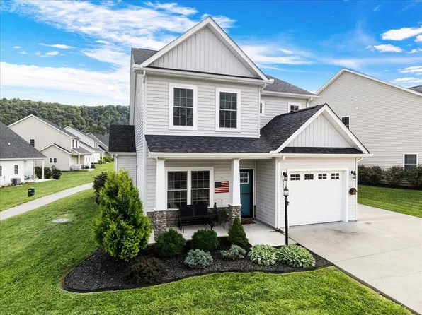 335 Bernies Way, Elliston, VA 24087