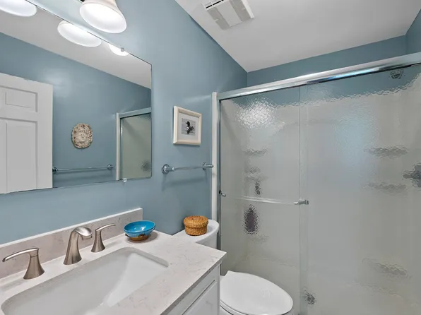 711 McCulloch St, Raleigh, NC 27603