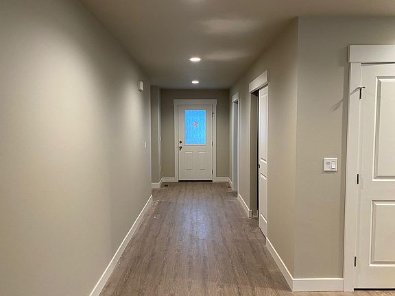 2nd image of 2224 2nd St SE