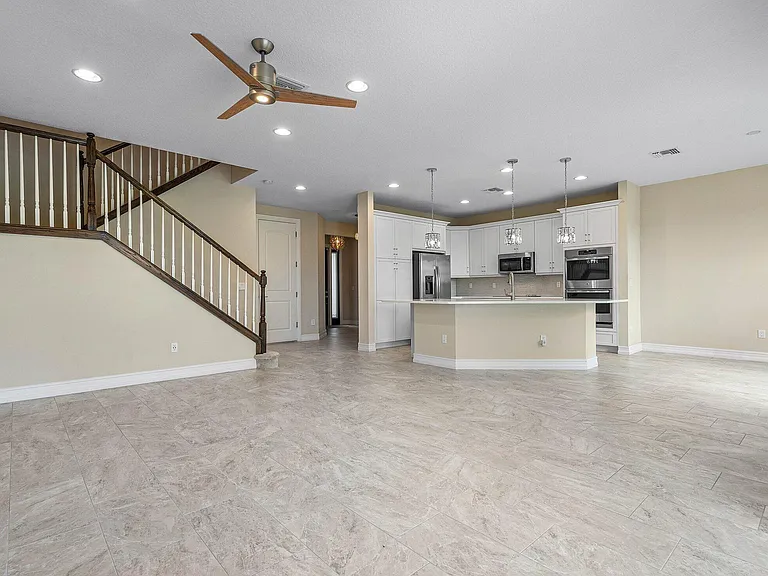 10210 Akenside Dr — Photo 17