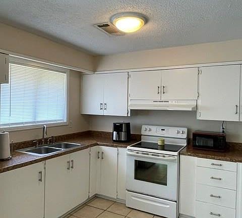 2nd image of 1632 E David Cir