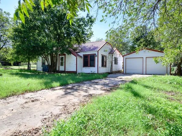 248 S Bell St, De Leon, TX 76444