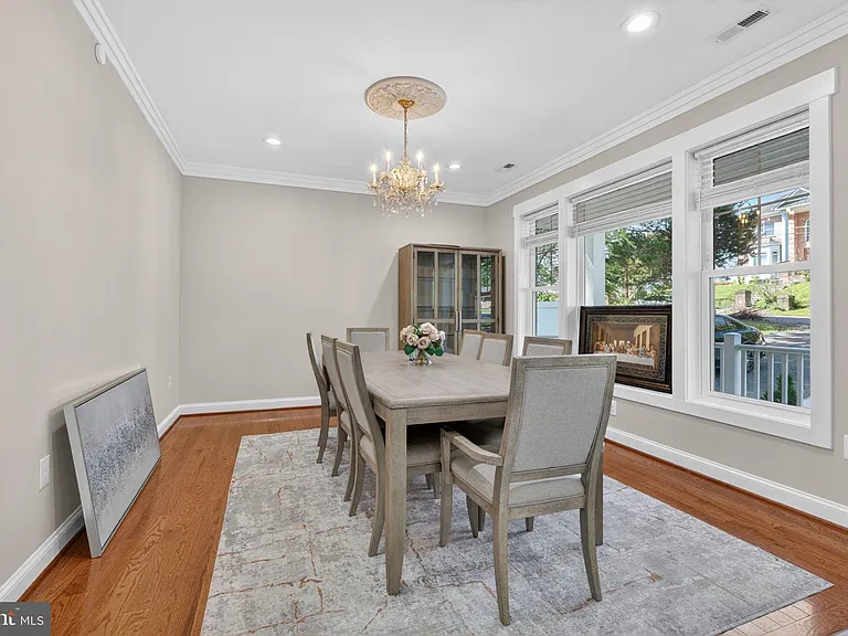 3925 Ashwood Pl — Photo 15