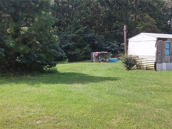 5th image of 48 Robin Dr