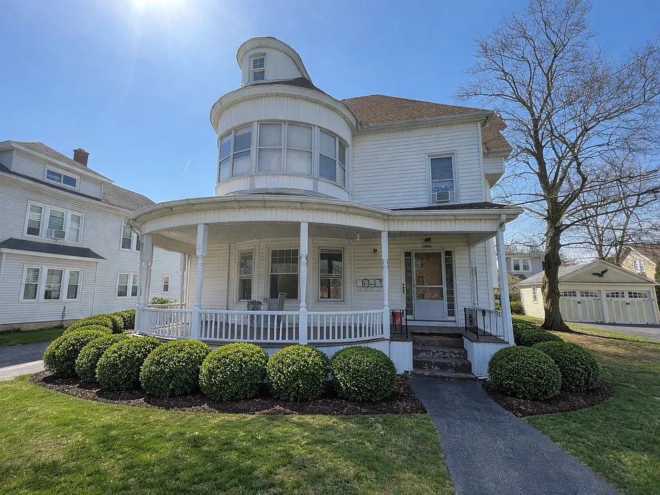 1825 Northampton St #5