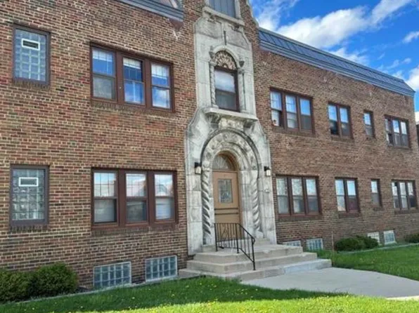 5324 W. Beloit Rd, 5324 W Beloit Rd #90151e300, Milwaukee, WI 53214