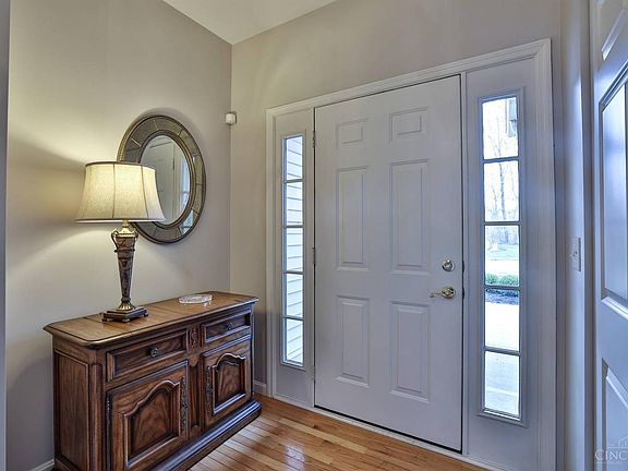 5th image of 513 County Down Ln