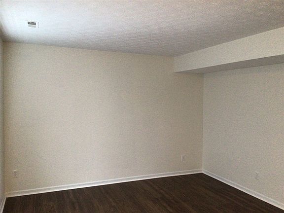 5th image of 509 Dover Pond Dr