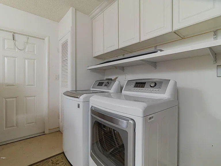 13335 Bedford Mews Ct — Photo 14