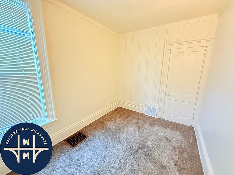 916 Grand Ave — Photo 10