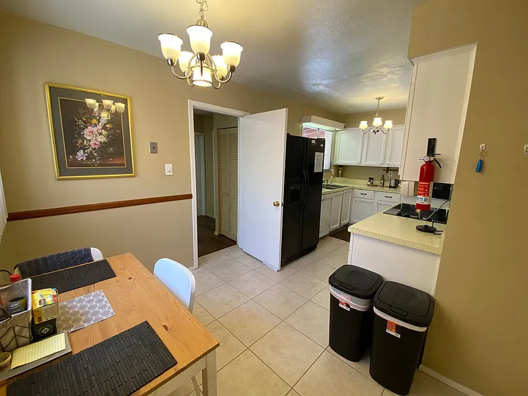 1043 E Loma Vista Dr — Photo 6