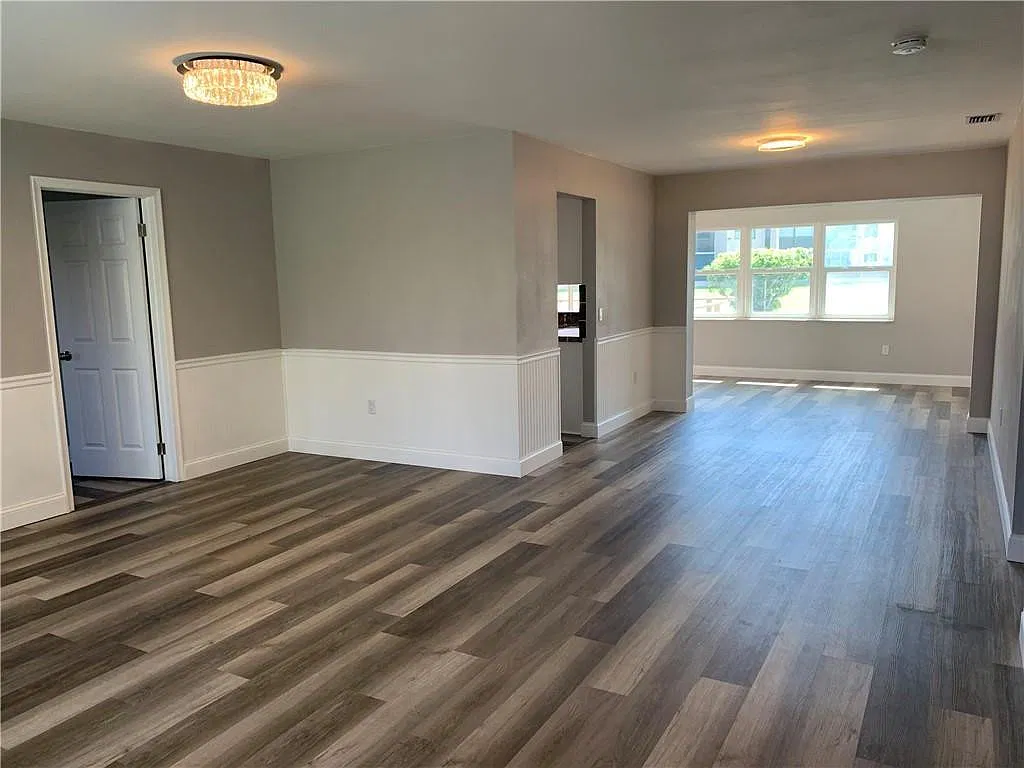 3 bed, 2.0 bath, 1438 sqft, $3,400 — Photo 3
