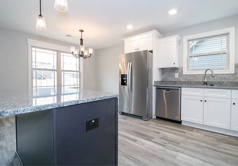 1080 Harrison Way — Photo 3