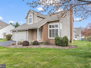 8 Cordell Dr, Stevens, PA 17578