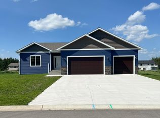 1920 Long Prairie Ln, Detroit Lakes, MN 56501