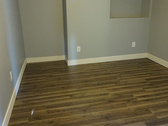 5th image of 523 N Michigan Ave