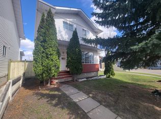 8006 15a Ave NW, Edmonton, AB T6K 4E3