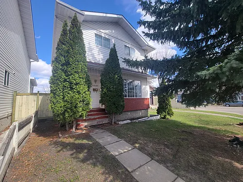8006 15a Ave NW Photo 1