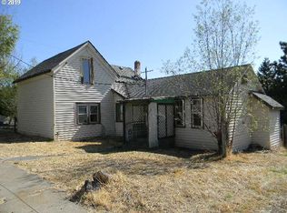 401 McCoy St, Moro, OR 97039