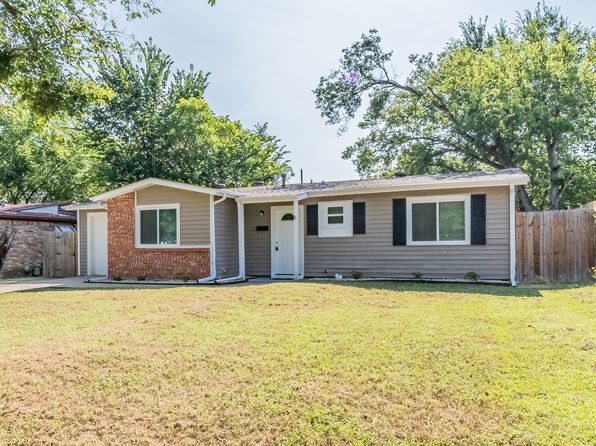 2313 Carruthers Dr
