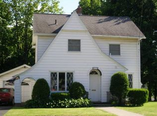 317 Chestnut St, Oneonta, NY 13820