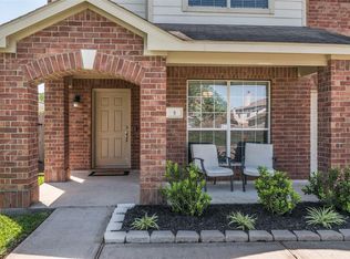 5 Diamond Oak Dr, Texas City, TX 77591