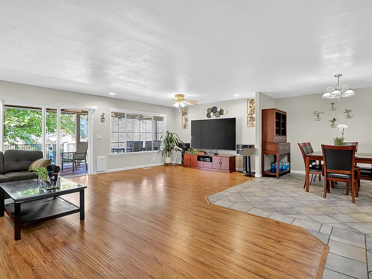 4790 Discovery Point — Photo 4