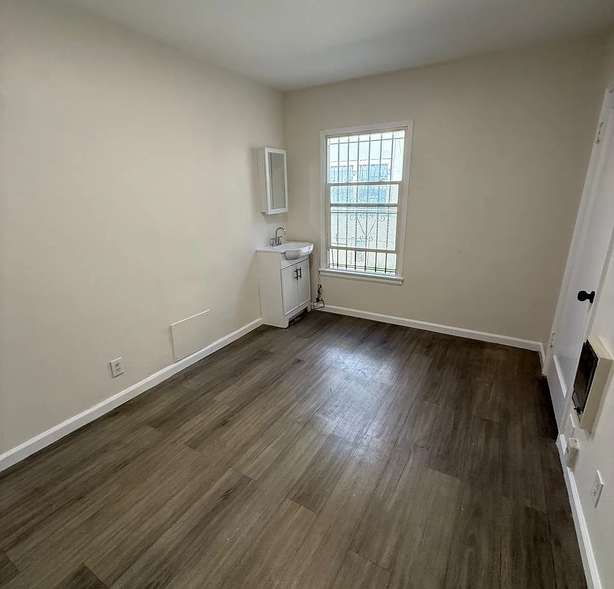 1 bed, $800 — Photo 3