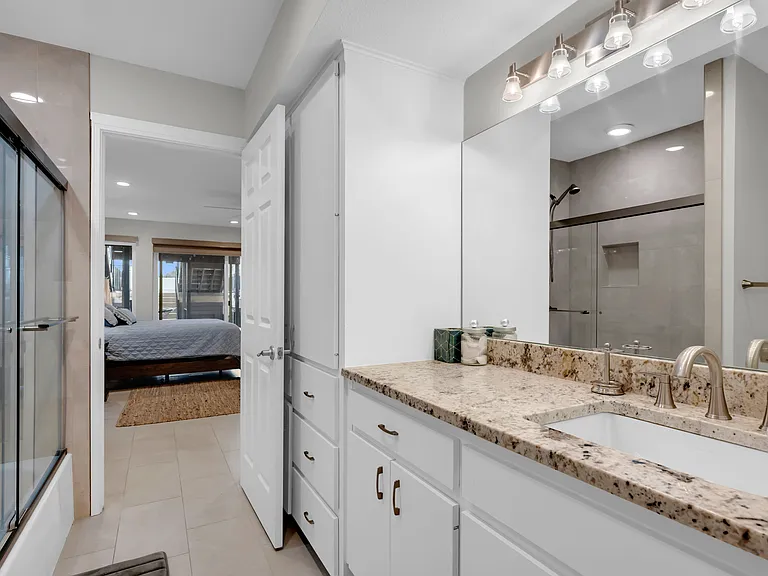 415 Horseshoe Bay North Blvd — Photo 18
