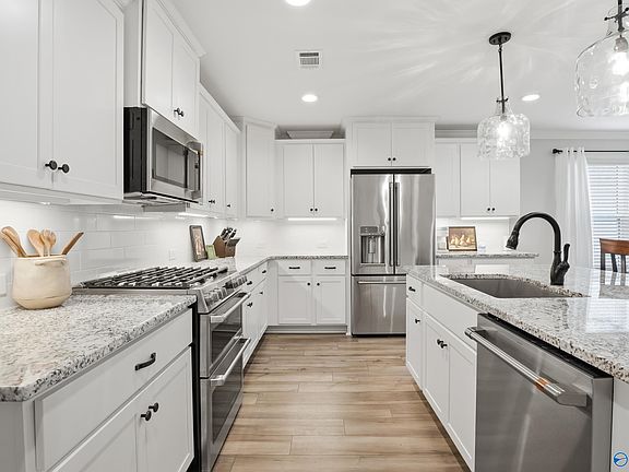 2nd image of 16918 Orleans Dr