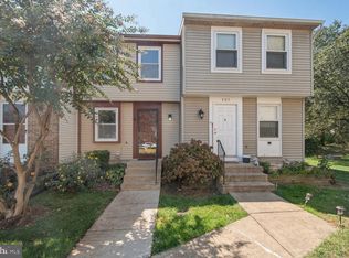 525 Brethour Ct, Sterling, VA 20164