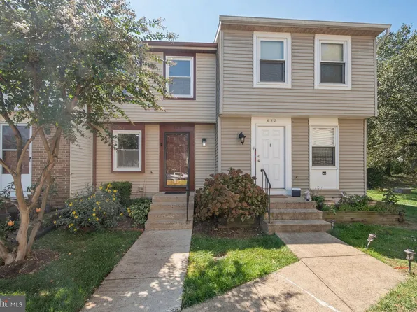 525 Brethour Ct, Sterling, VA 20164