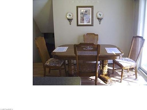 5th image of 128 Shelton Blvd
