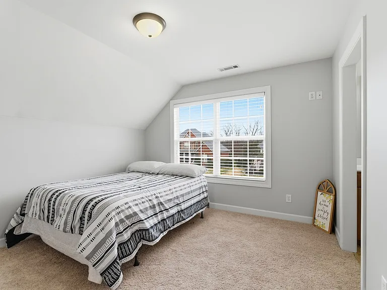 2733 Presley Dr — Photo 29