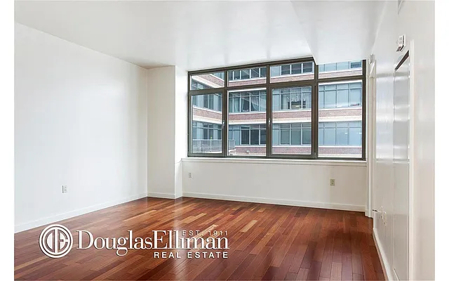 Rented by Douglas Elliman | media 16