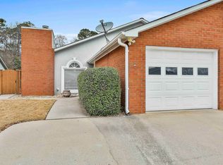 120 Courtyard Ln, Fayetteville, GA 30215